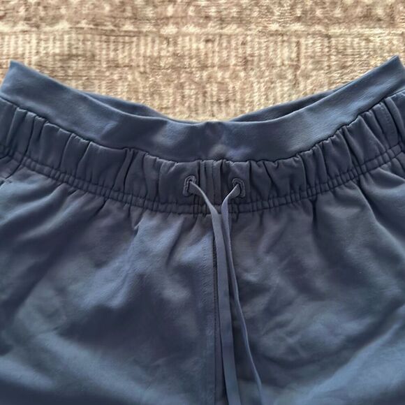 Lululemon Size 4 blue athletic shorts - Picture 3 of 6